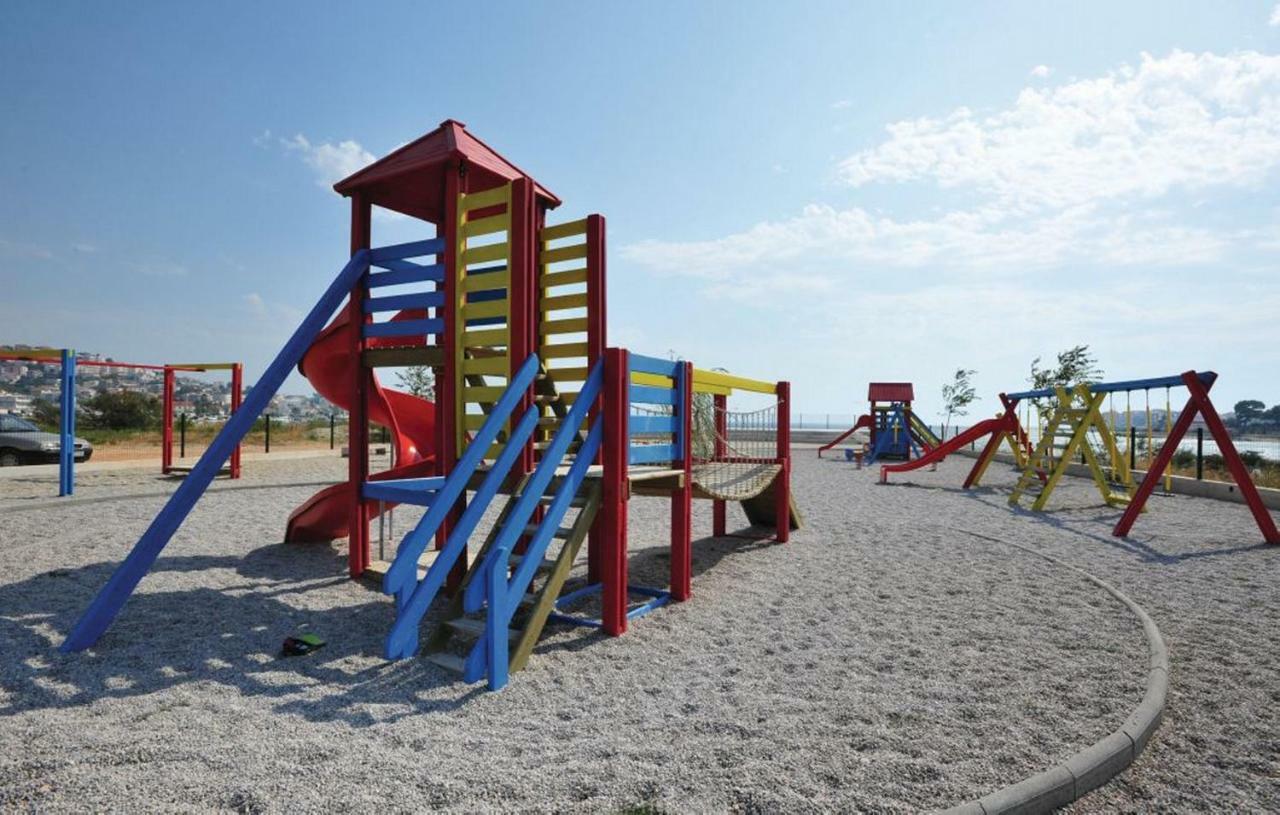 Beach Apartman Petra Подстрана Екстер'єр фото