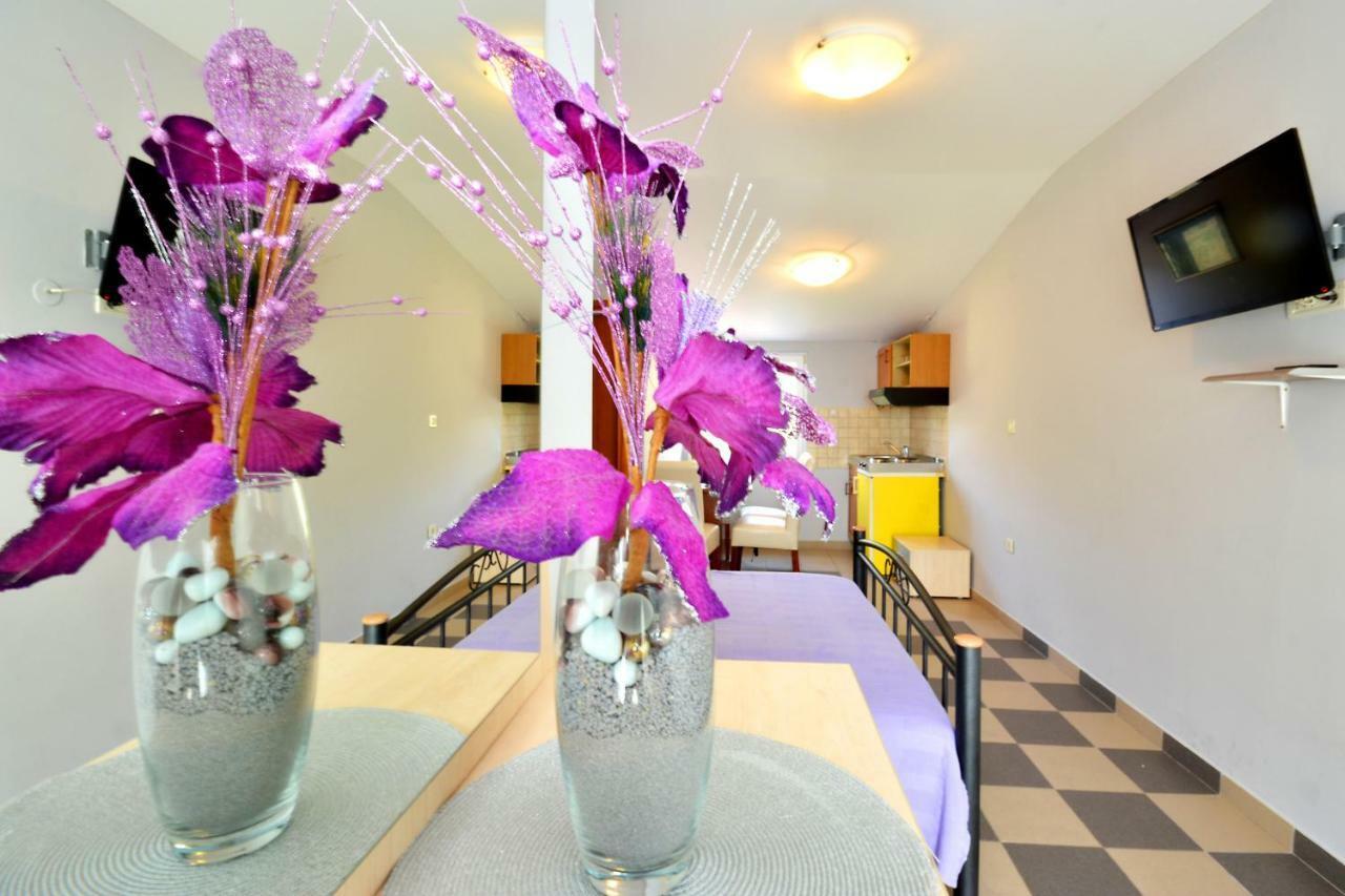 Beach Apartman Petra Подстрана Екстер'єр фото